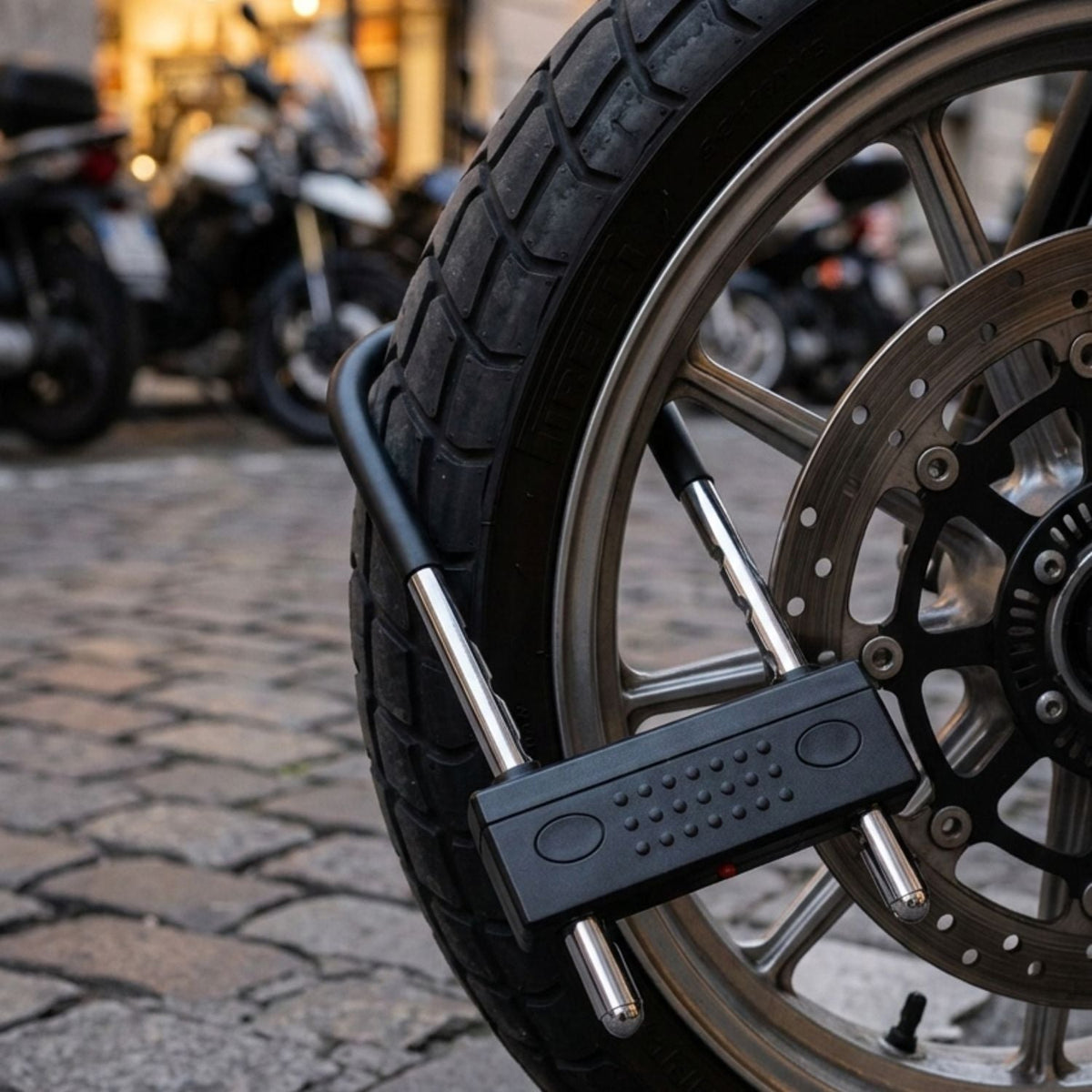 Candado en U para motocicleta con llaves, estructura metálica reforzada - foto 4