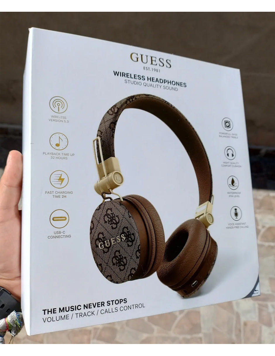 Audífonos Inalámbricos Petukita Box Brown 4G Metal BT Guess | Bluetooth, Estuche de Carga y Micrófono Integrado