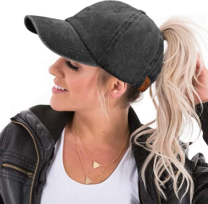 Gorra deportiva con abertura para cola de caballo A55