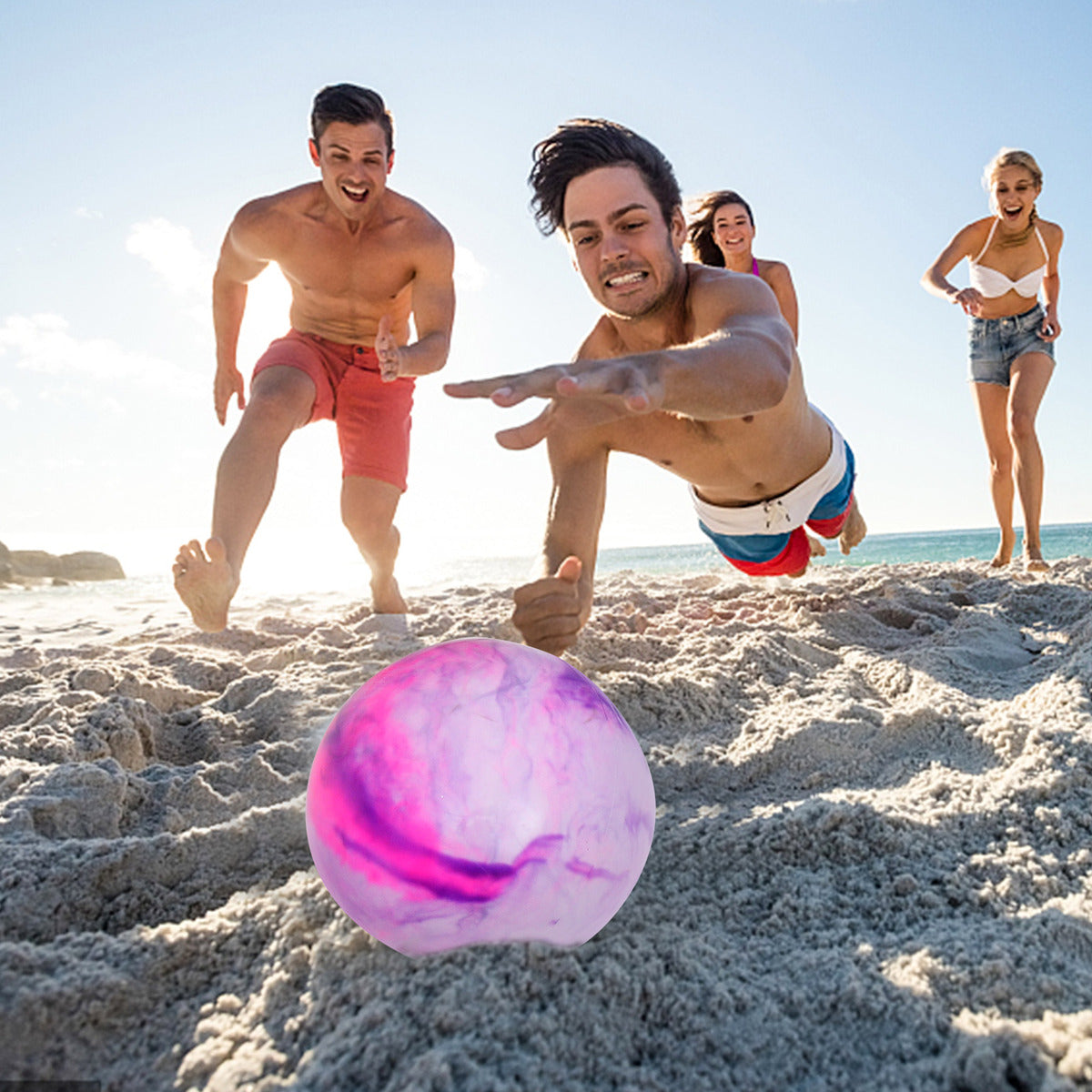 Pelota de plástico en colores surtidos AM114
