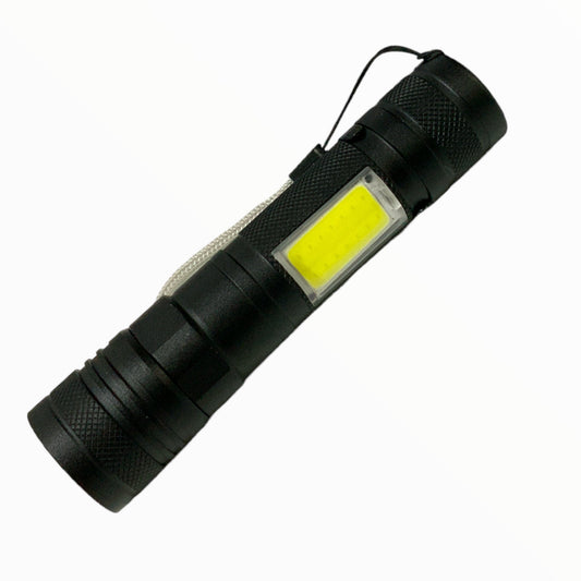 Lámpara recargable de 3000 lúmenes con zoom y 3 modos DT430
