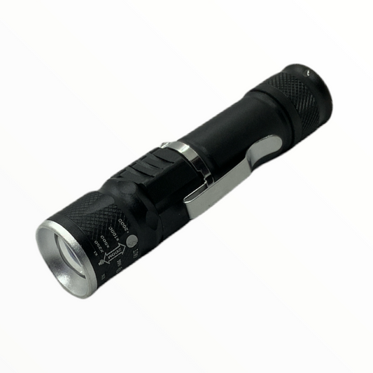 Mini lámpara táctica recargable por USB, 1200 lúmenes, con clip y zoom DT4A