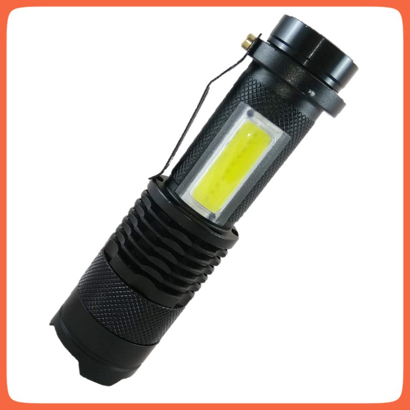 Mini lámpara táctica de 1200 lúmenes con clip y luz lateral COB