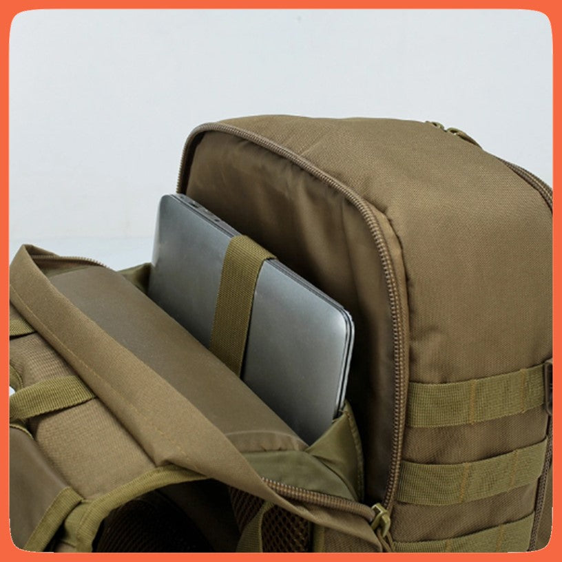 Mochila táctica de 40 L para escuela y campo con espacio para laptop - foto 9