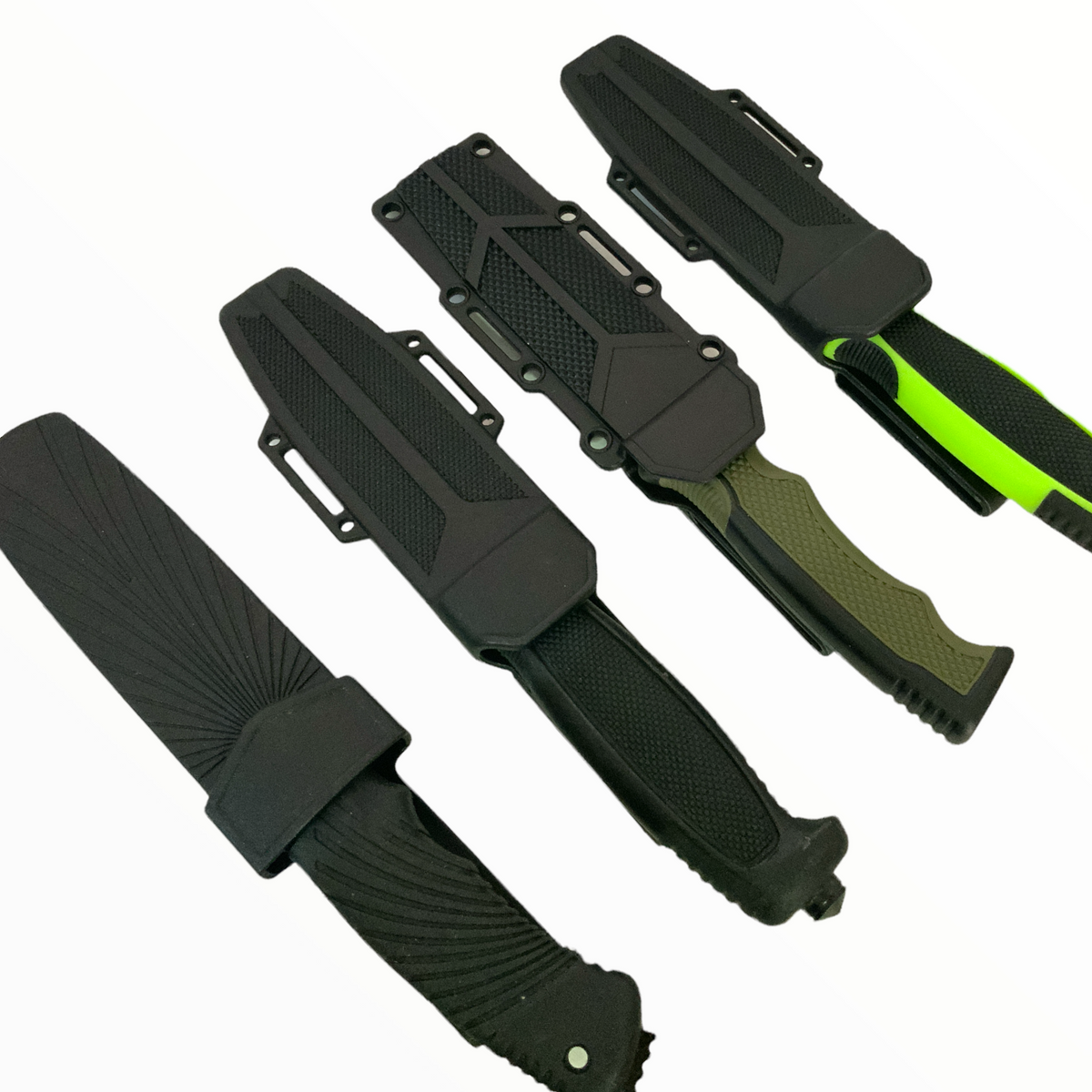 Cuchillos con funda en cuatro modelos, serie F-A-1