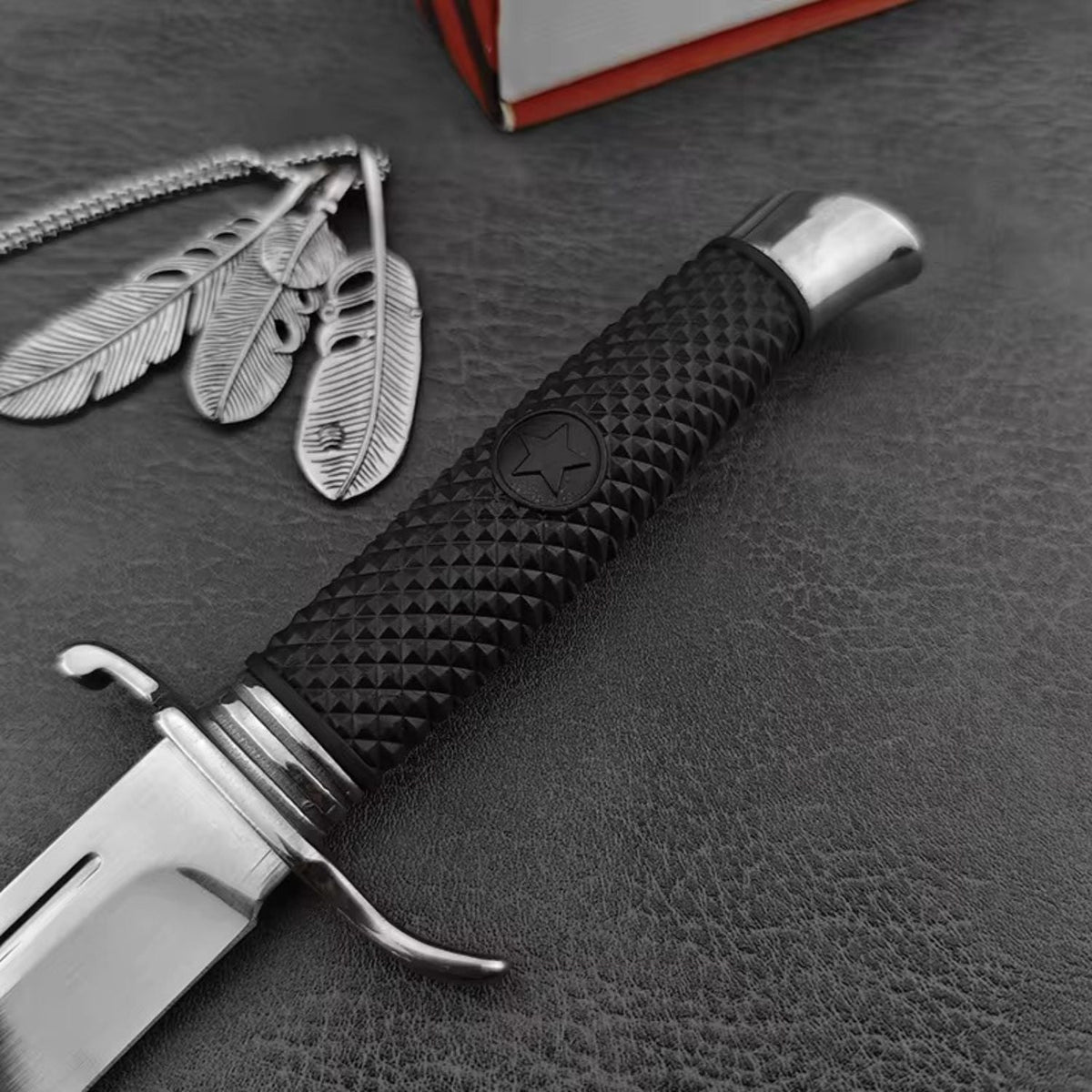 Cuchillo compacto de hoja fija con funda, mango antideslizante y protector - foto 4