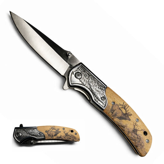 Navaja plegable con grabado de águila y mango tipo madera con venado