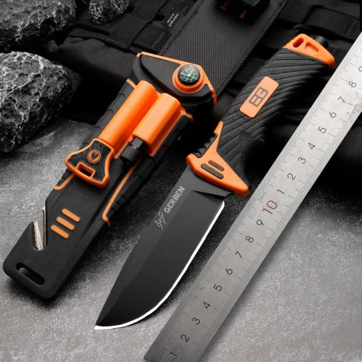 Cuchillo de hoja fina con pedernal, brújula, lámpara y funda JFB5