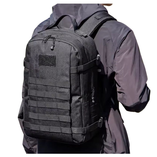 Mochila táctica de 25 litros con laptop, MOLLE y correa pectoral