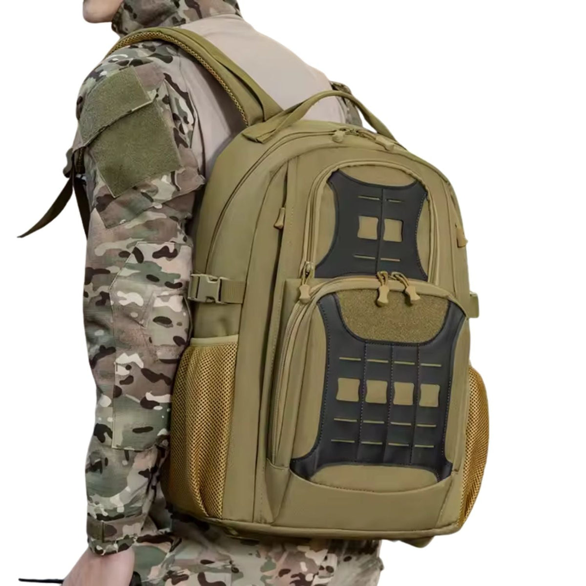 Mochila táctica MOLLE de 22 litros impermeable con porta botellas - foto 5
