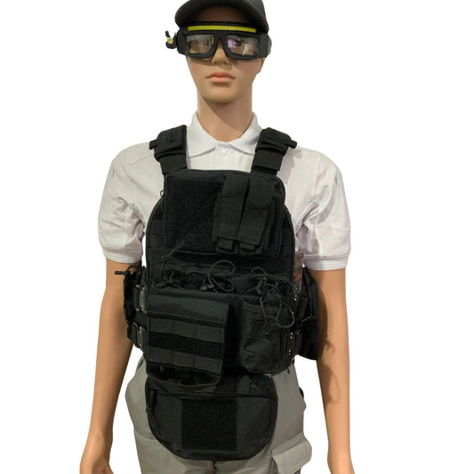 Chaleco chest rig MOLLE con hebillas cobra y bolsa trasera