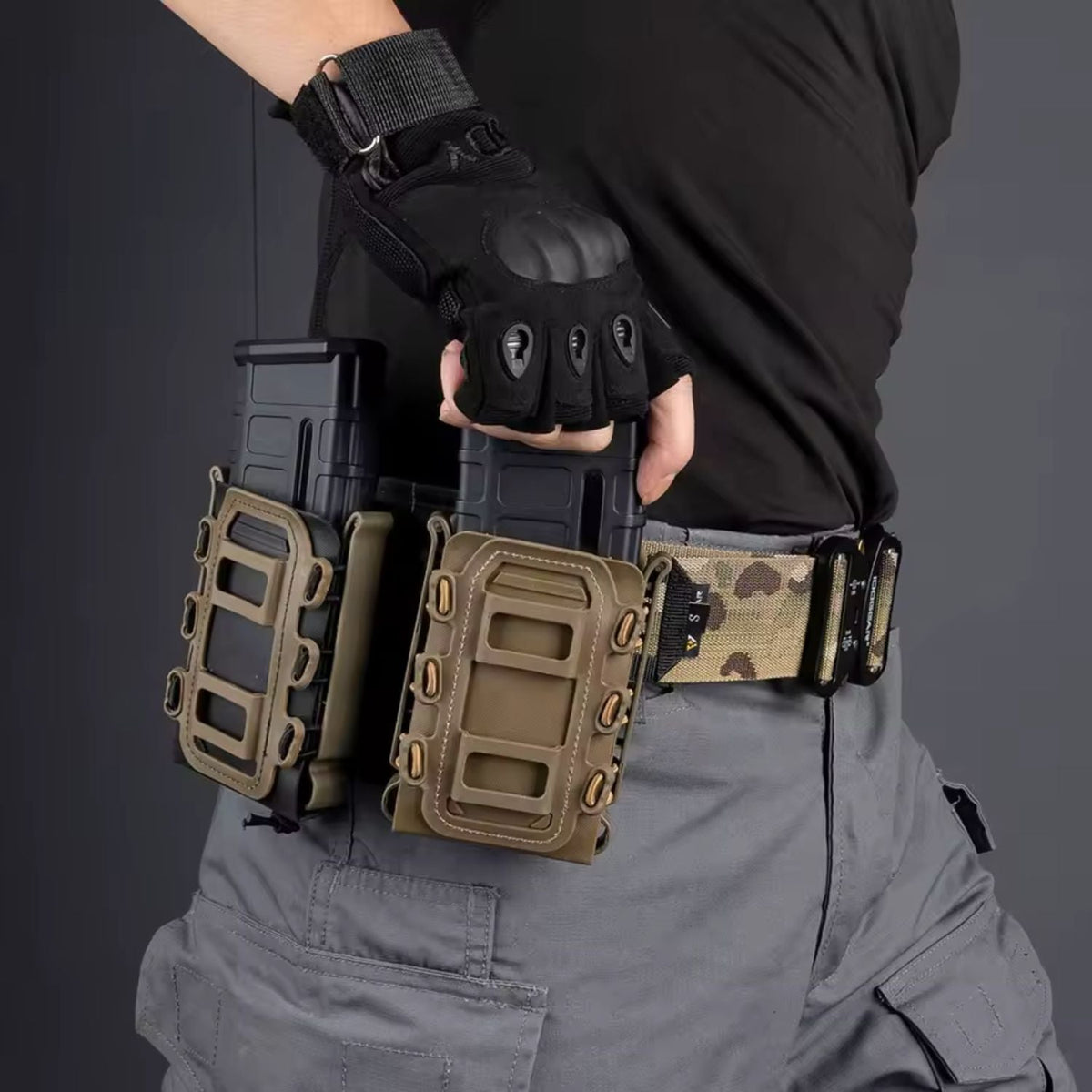 Porta cargador rígido M4/AR15 con sistema MOLLE y retención elástica - foto 2