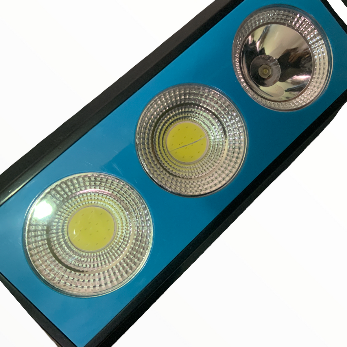 Lámpara de emergencia con panel solar, reflector y power bank T030 - foto 6