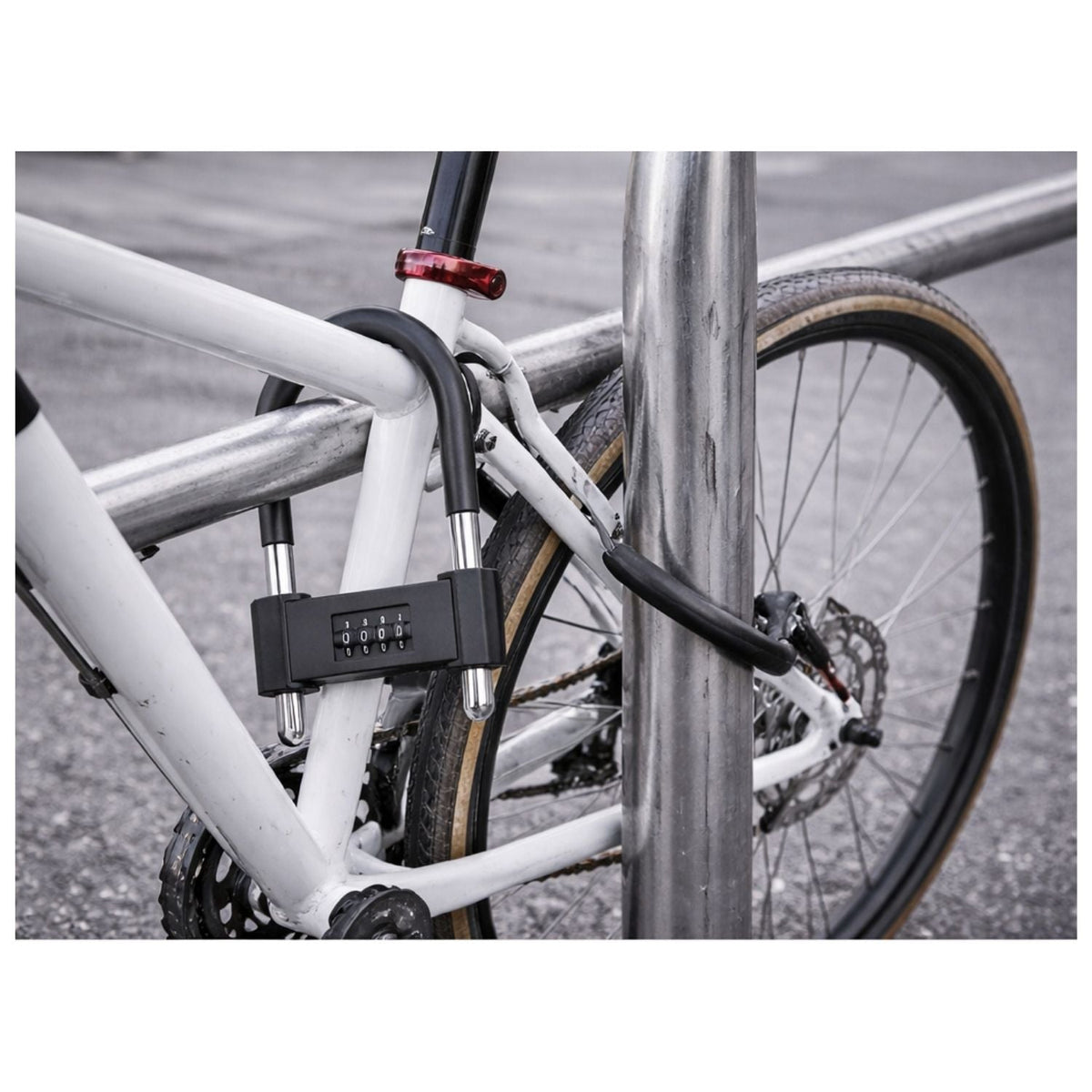 Candado U-lock de combinación reforzado para bici, scooter y moto - foto 4