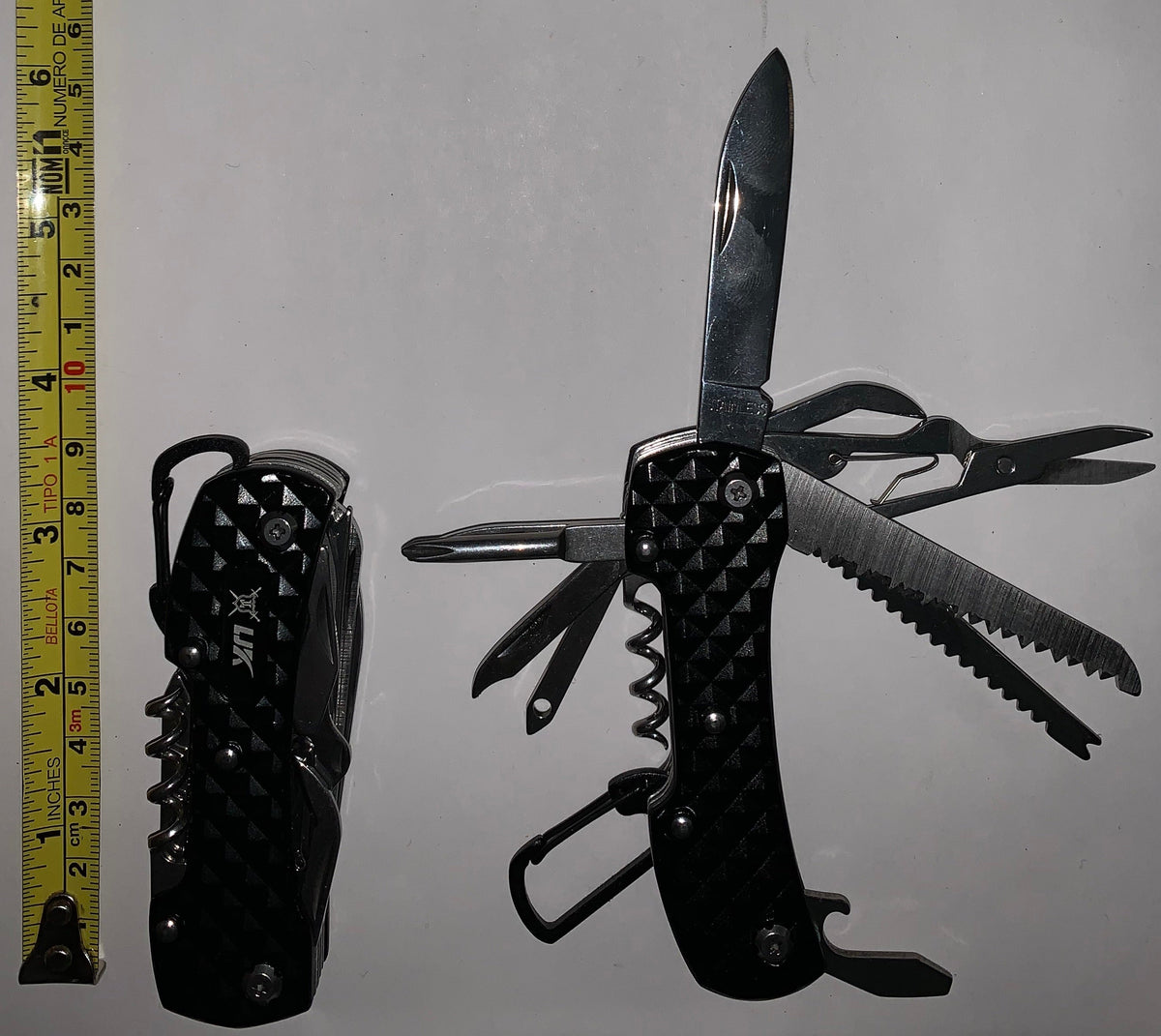 Navaja 12 en 1 de 16 cm con arnés para pantalón y relieve piramidal W11KD