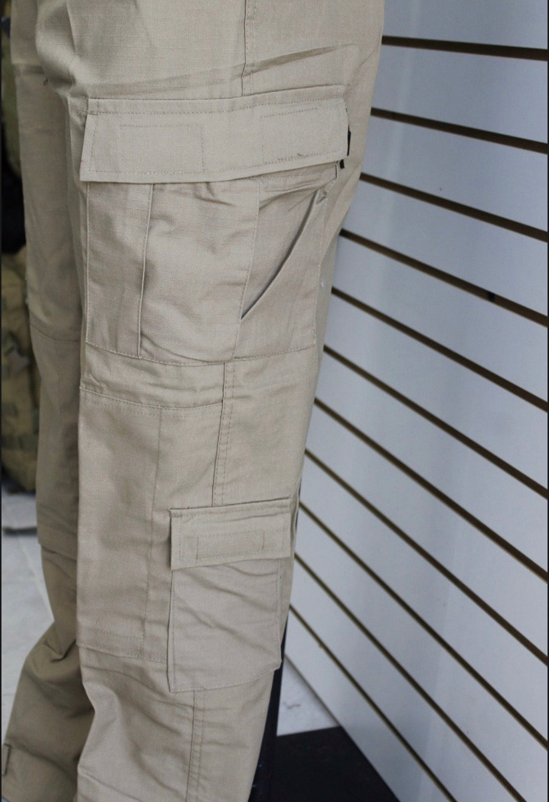 Pantalón táctico cargo de ripstop con bolsas laterales X524 - foto 3