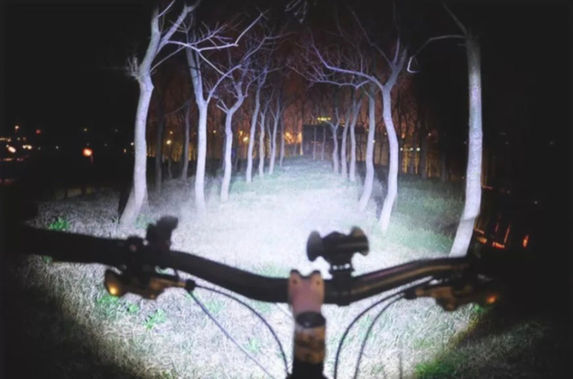 Lámpara de 3000 lm para cabeza y bicicleta con luces laterales azul y rojo - foto 6