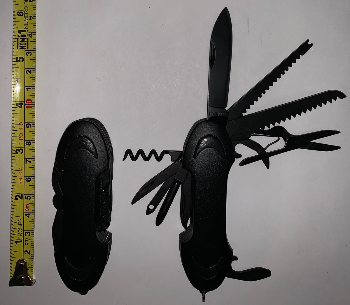 Navaja all black 11 en 1 de 16 cm con argolla de llavero W2HBK