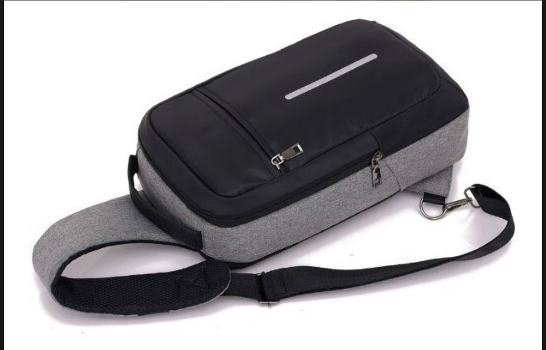 Mochila pechera antirrobo con puerto USB y cable integrado VE645 - foto 7