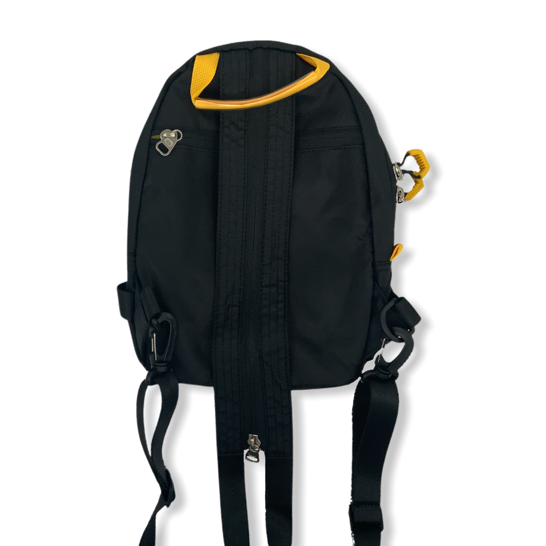 Mochila con gancho de seguridad y cierre en las correas - foto 3