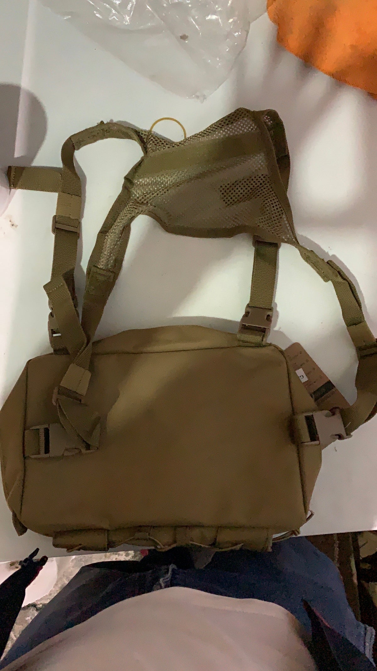 Chest bag de 5 litros WZ974 con compartimento porta arma - foto 4
