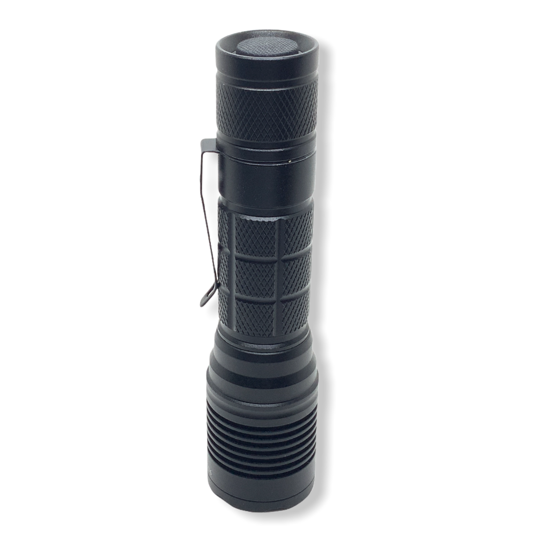 Lámpara táctica con zoom LED T9 de 10,000 lúmenes, modelo VOG105